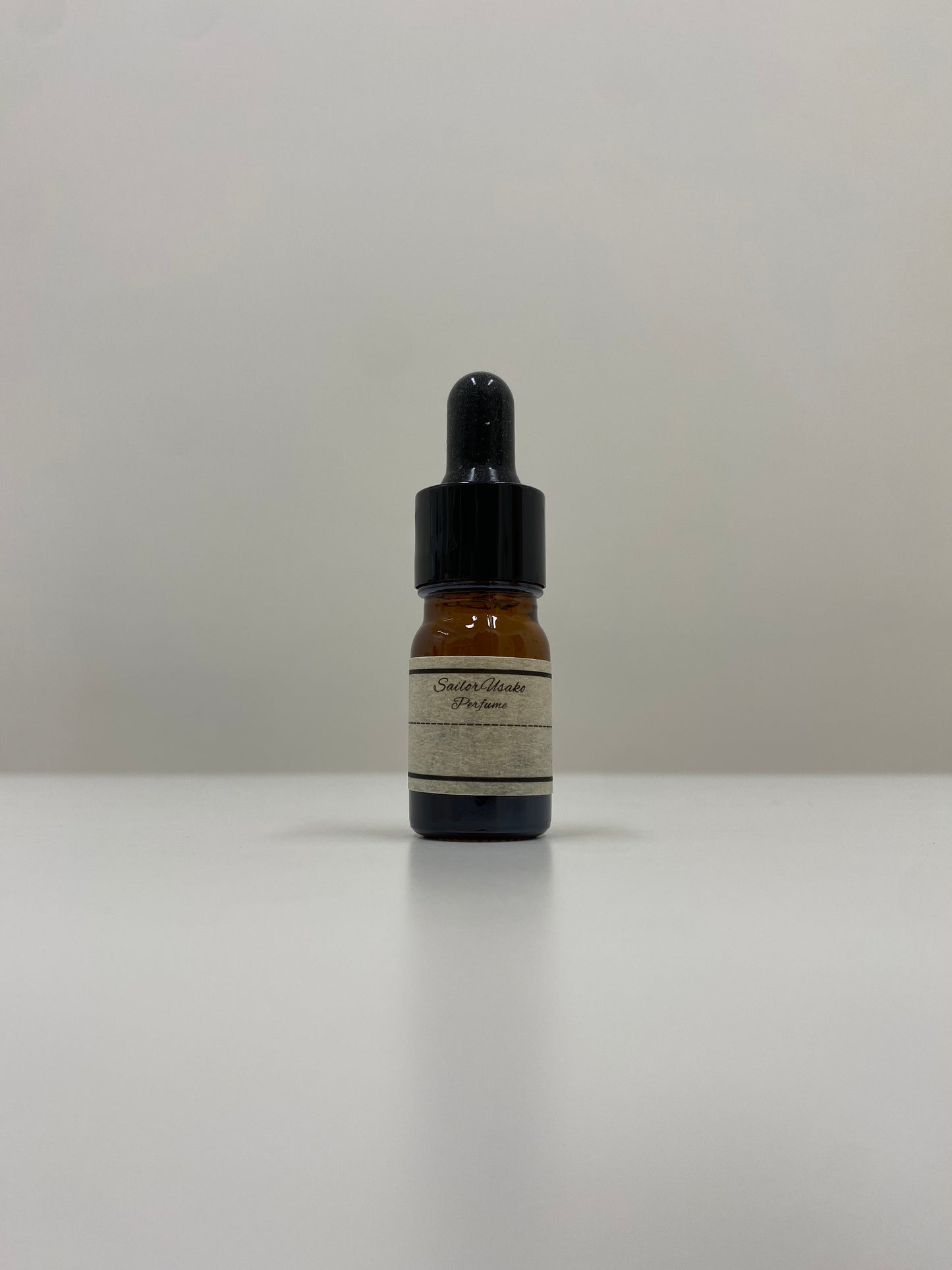 香水原材料 Fragrance Oil(果香FRUITY/ 清新FRESH/花香 FLORAL/香脂BALSAMIC/木質WOODY)